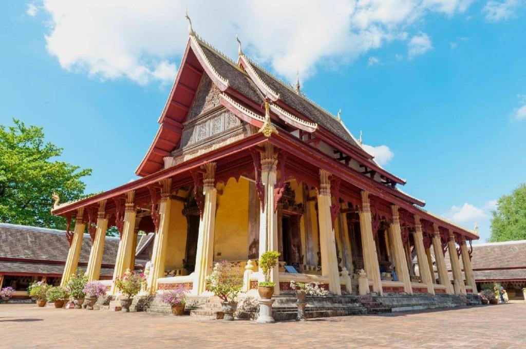 Lao Orchid Hotel Вьентьян Экстерьер фото