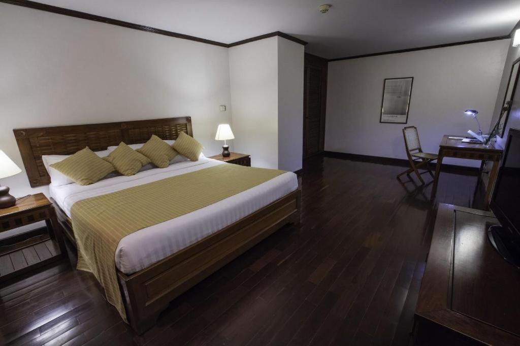 Lao Orchid Hotel Вьентьян Экстерьер фото