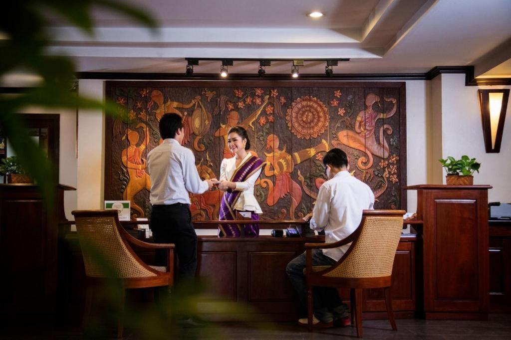 Lao Orchid Hotel Вьентьян Экстерьер фото