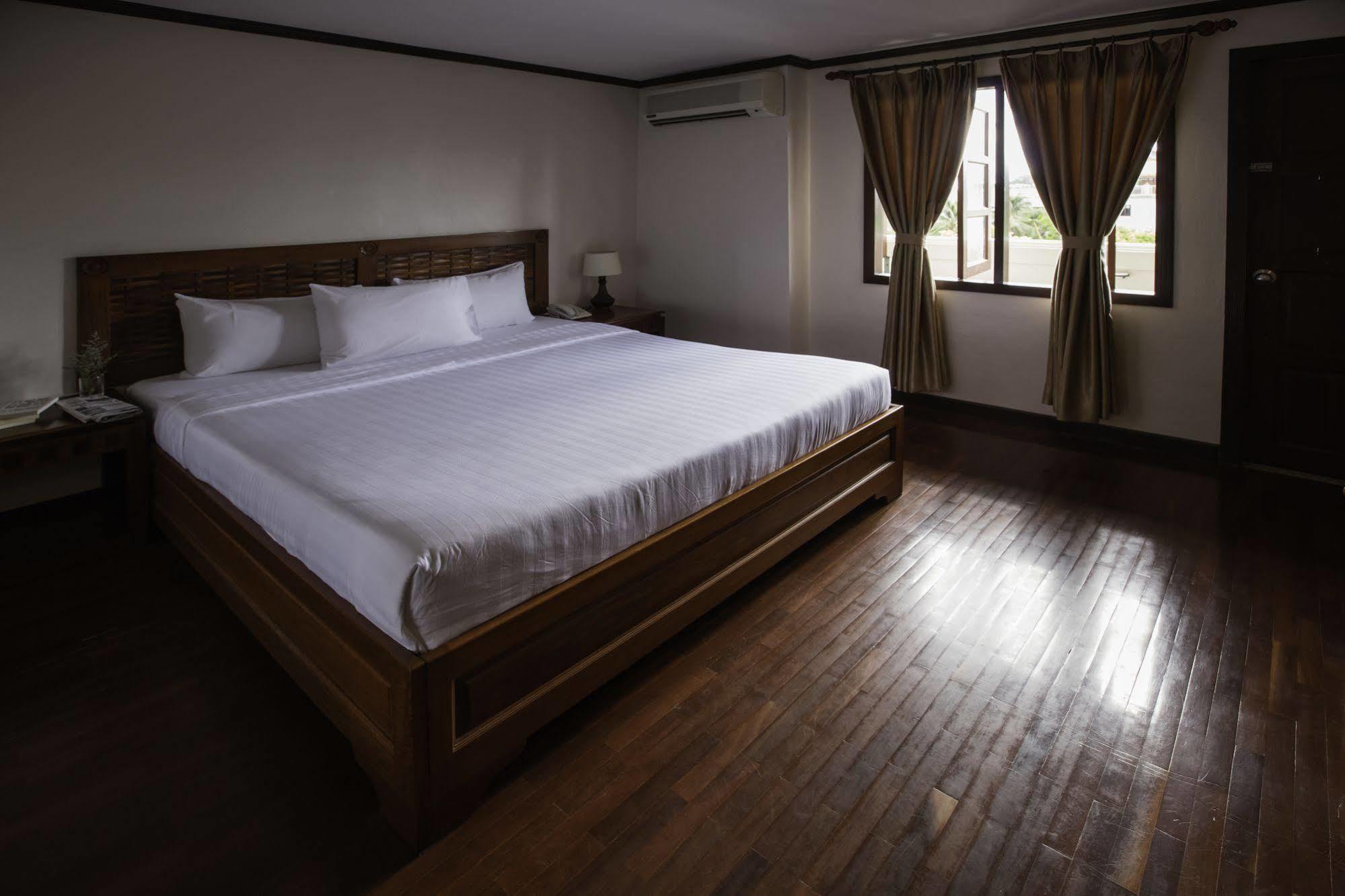 Lao Orchid Hotel Вьентьян Экстерьер фото